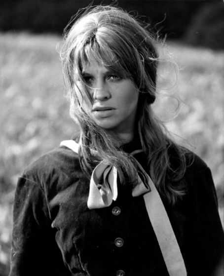 51 Hottest Julie Christie Big Butt Pictures Which Will Cause You To Surrender To Her Inexplicable Beauty 169