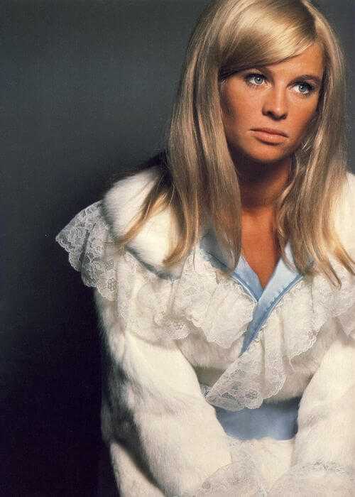 51 Hottest Julie Christie Big Butt Pictures Which Will Cause You To Surrender To Her Inexplicable Beauty 394