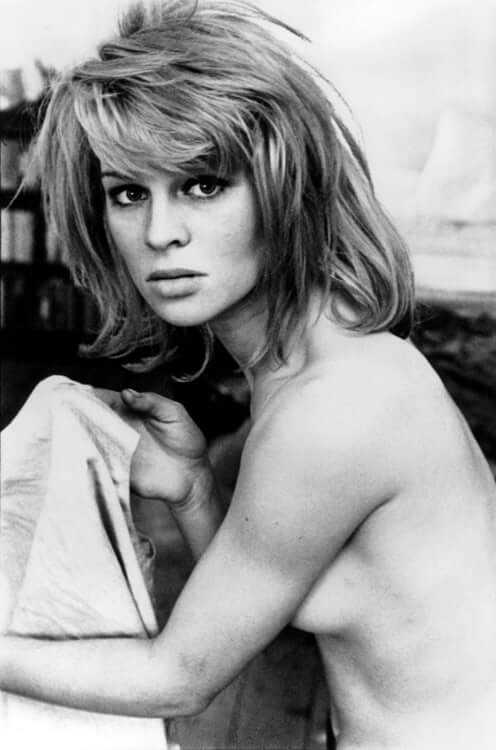 51 Hottest Julie Christie Big Butt Pictures Which Will Cause You To Surrender To Her Inexplicable Beauty 144