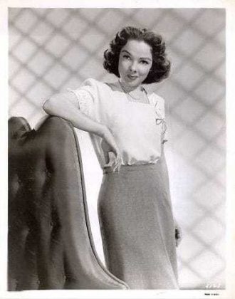42 Kathryn Grayson Nude Pictures Flaunt Her Well-Proportioned Body 340
