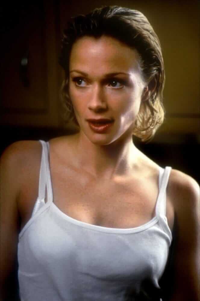 60+ Hottest Lauren Holly Boobs Pictures Will Make You Fall In Love Like Crazy 21