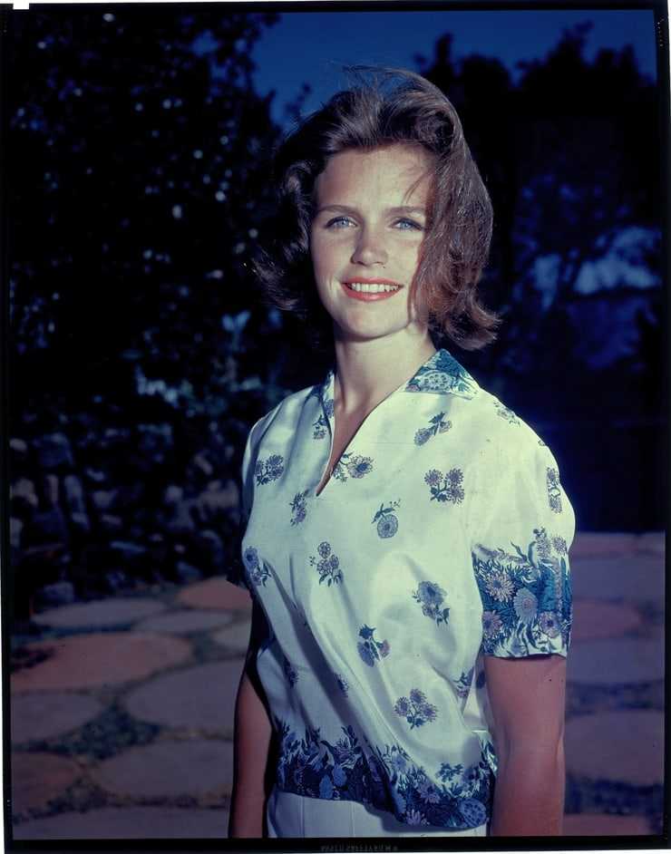 51 Sexy Lee Remick Boobs Pictures That Will Make Your Heart Pound For Her 25