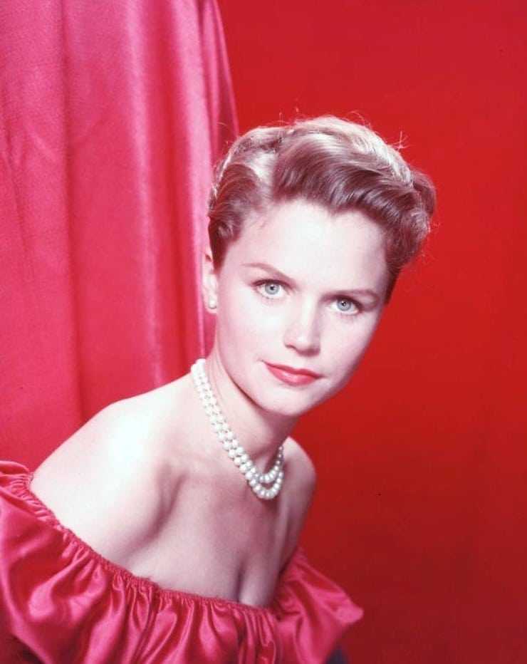51 Sexy Lee Remick Boobs Pictures That Will Make Your Heart Pound For Her 21