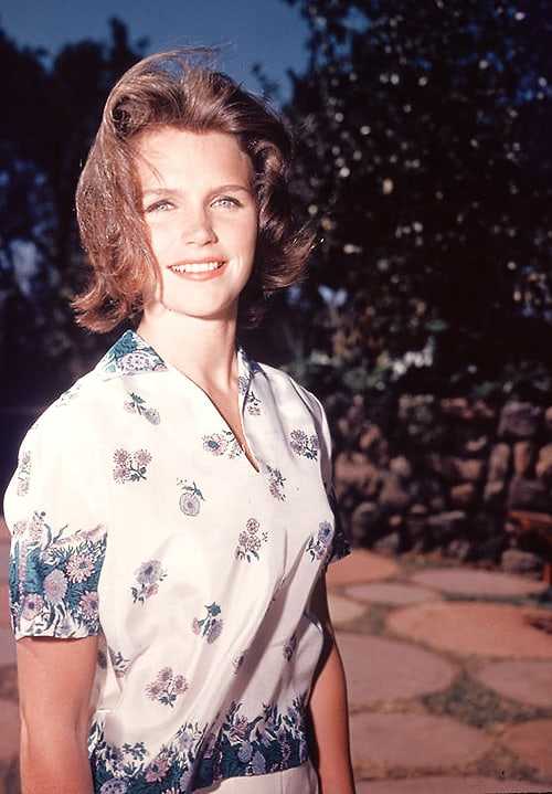 51 Sexy Lee Remick Boobs Pictures That Will Make Your Heart Pound For Her 36