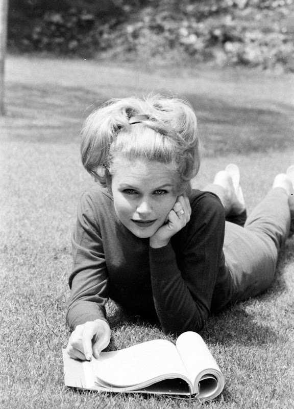 51 Hottest Lee Remick Big Butt Pictures Which Will Cause You To Surrender To Her Inexplicable Beauty 32