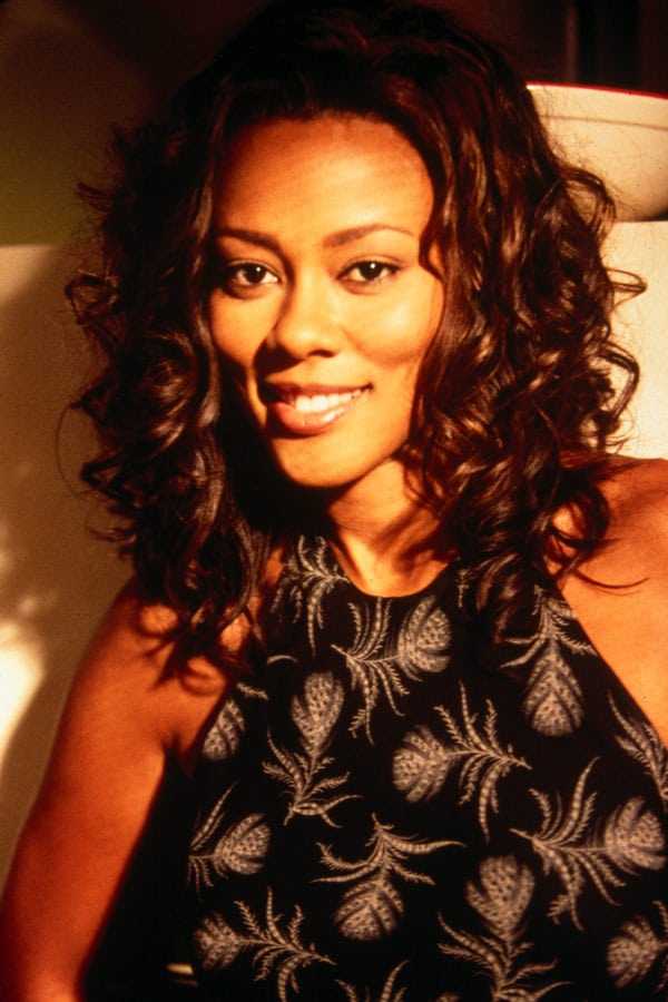 46 Sexy Lela Rochon Boobs Pictures Which Will Get All Of You Perspiring 14