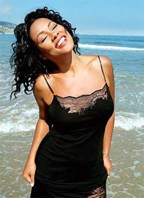 46 Sexy Lela Rochon Boobs Pictures Which Will Get All Of You Perspiring 36
