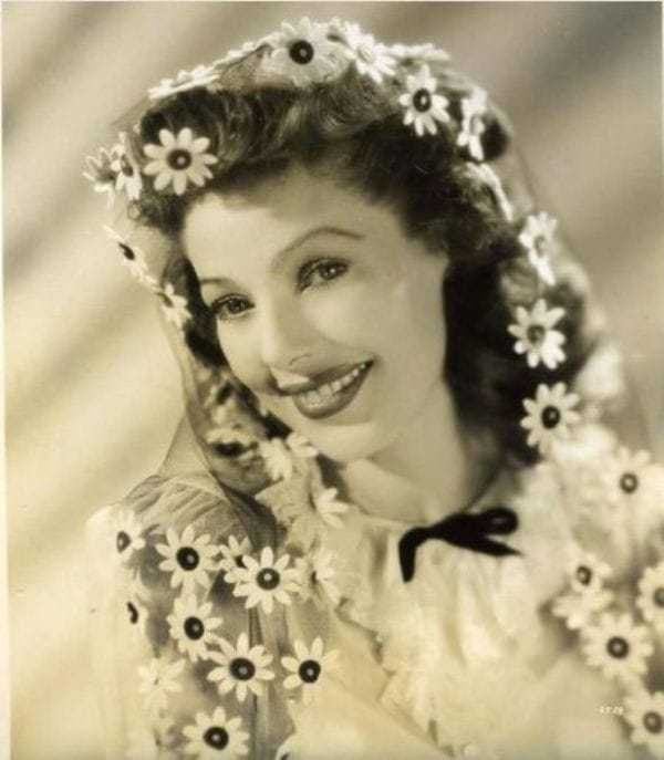 51 Sexy Loretta Young Boobs Pictures Will Expedite An Enormous Smile On Your Face 19
