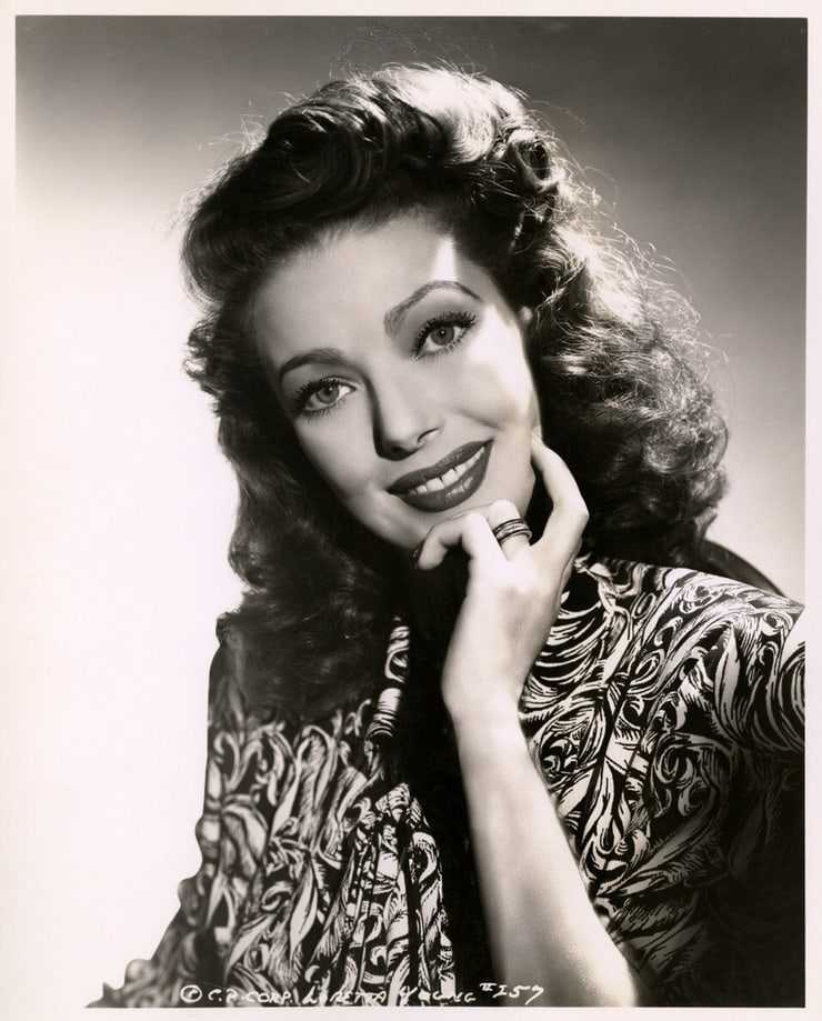 51 Sexy Loretta Young Boobs Pictures Will Expedite An Enormous Smile On Your Face 21