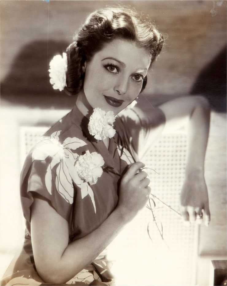 51 Sexy Loretta Young Boobs Pictures Will Expedite An Enormous Smile On Your Face 13