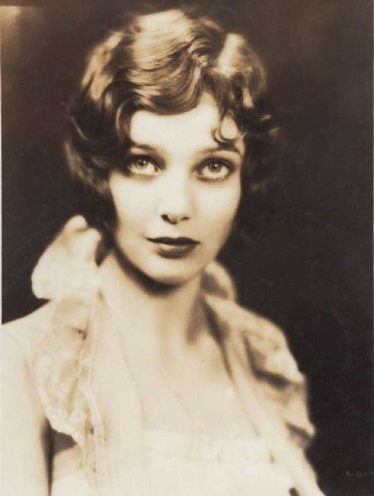 51 Sexy Loretta Young Boobs Pictures Will Expedite An Enormous Smile On Your Face 14