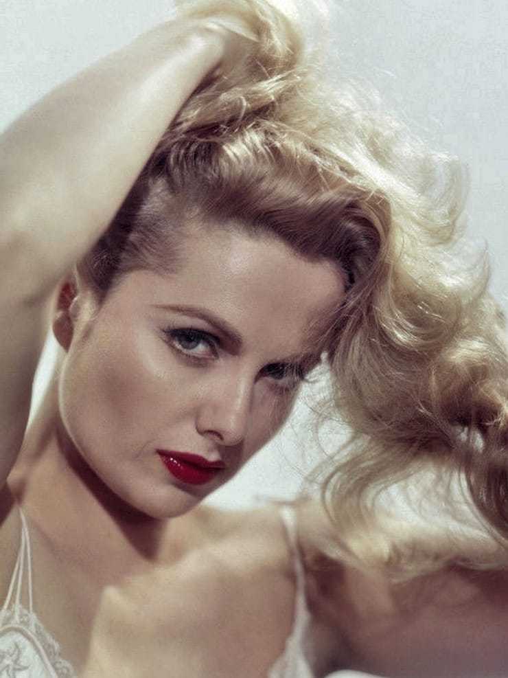 51 Sexy Martha Hyer Boobs Pictures Will Induce Passionate Feelings for Her 29
