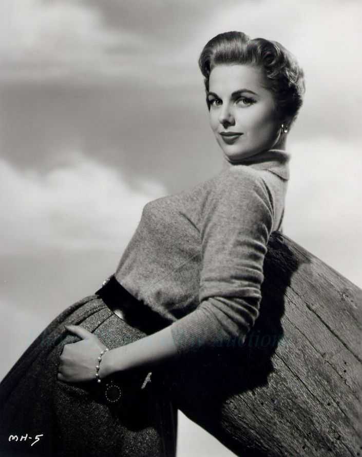 51 Sexy Martha Hyer Boobs Pictures Will Induce Passionate Feelings for Her 152