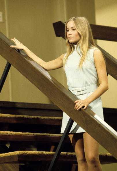 50+ Hot Pictures Of Maureen McCormick That Will Make Your Heart Thump For Her 36