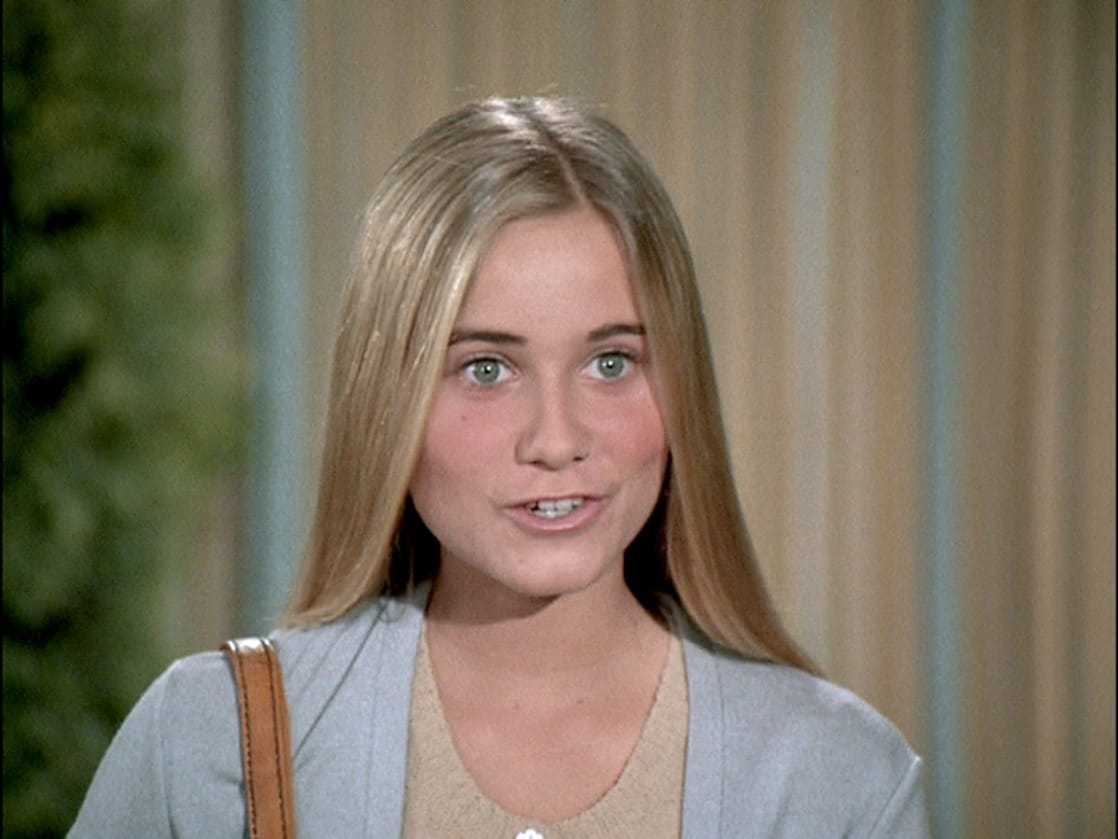 50+ Hot Pictures Of Maureen McCormick That Will Make Your Heart Thump For Her 8