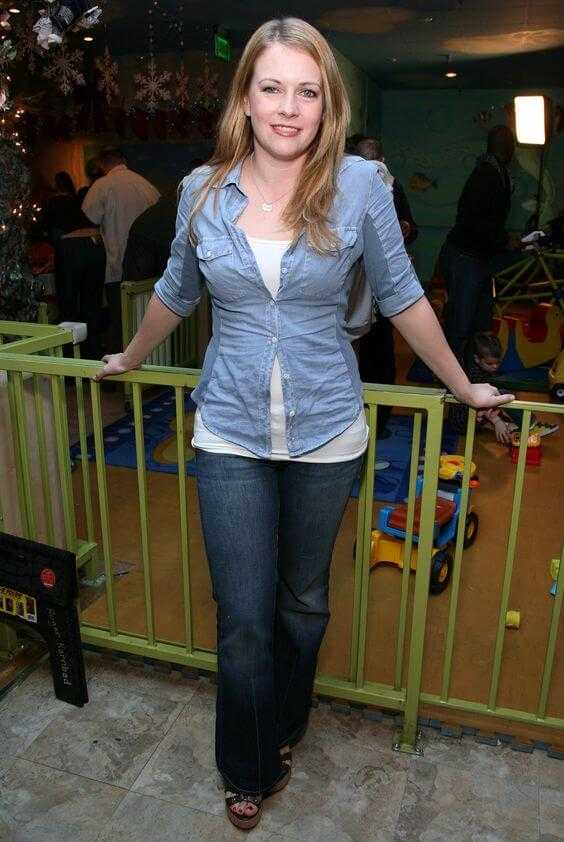 60+ Hottest Melissa Joan Hart Big Boobs Pictures Which Make Certain To Grab Your Eye 89
