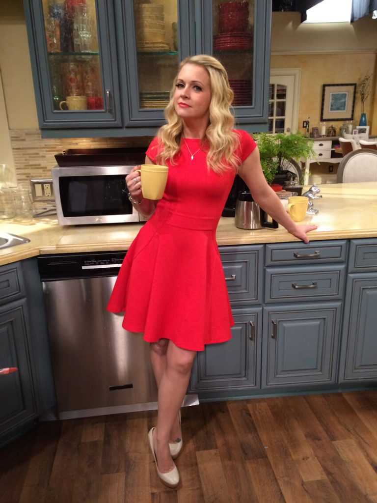 60+ Hottest Melissa Joan Hart Big Boobs Pictures Which Make Certain To Grab Your Eye 4