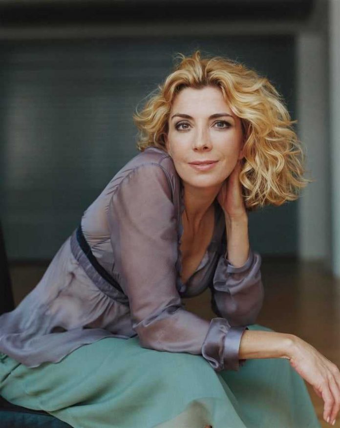 51 Hottest Natasha Richardson Big Butt Pictures Will Heat Up Your Blood With Fire And Energy For This Sexy Diva 145