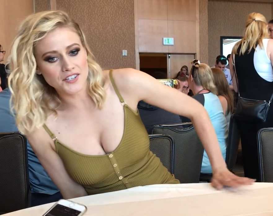 51 Sexy Olivia Taylor Dudley Boobs Pictures Are A Charm For Her Fans 8