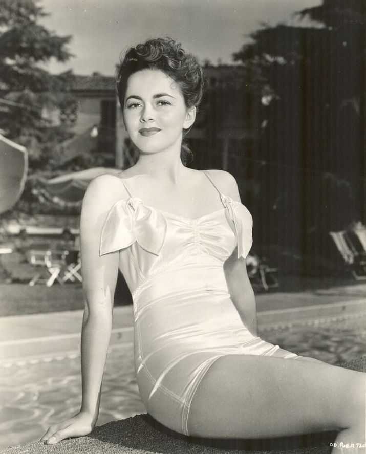 51 Sexy Olivia de Havilland Boobs Pictures Are Sure To Leave You Baffled 649