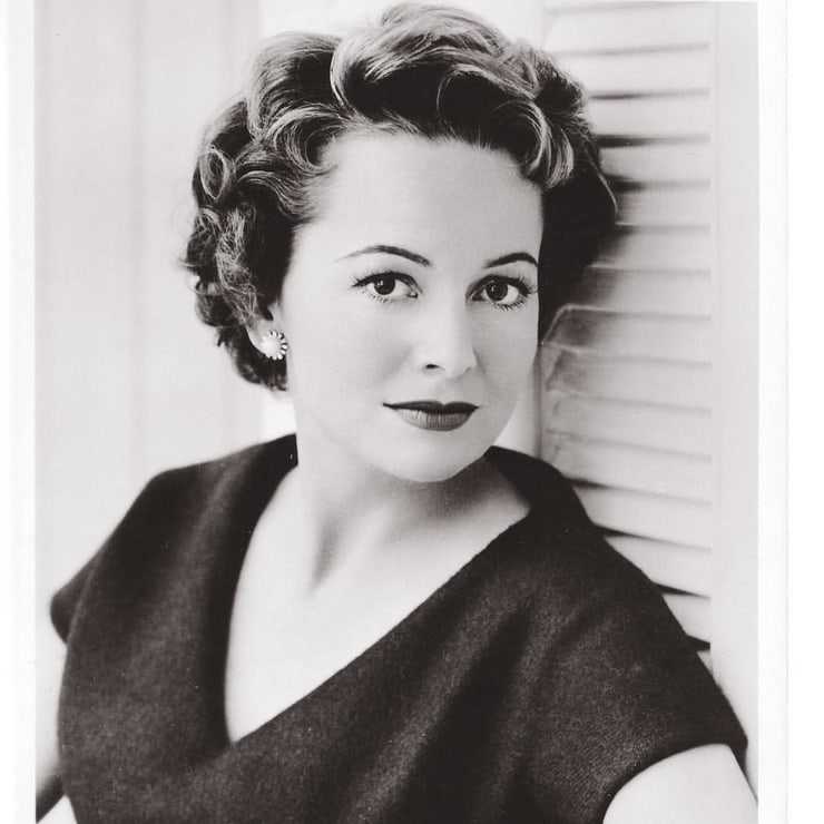 51 Sexy Olivia de Havilland Boobs Pictures Are Sure To Leave You Baffled 640