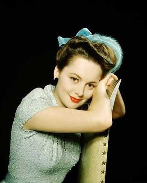 51 Sexy Olivia de Havilland Boobs Pictures Are Sure To Leave You Baffled 673