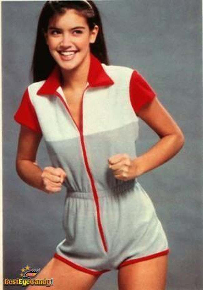 Phoebe Cates thighs awesome pic