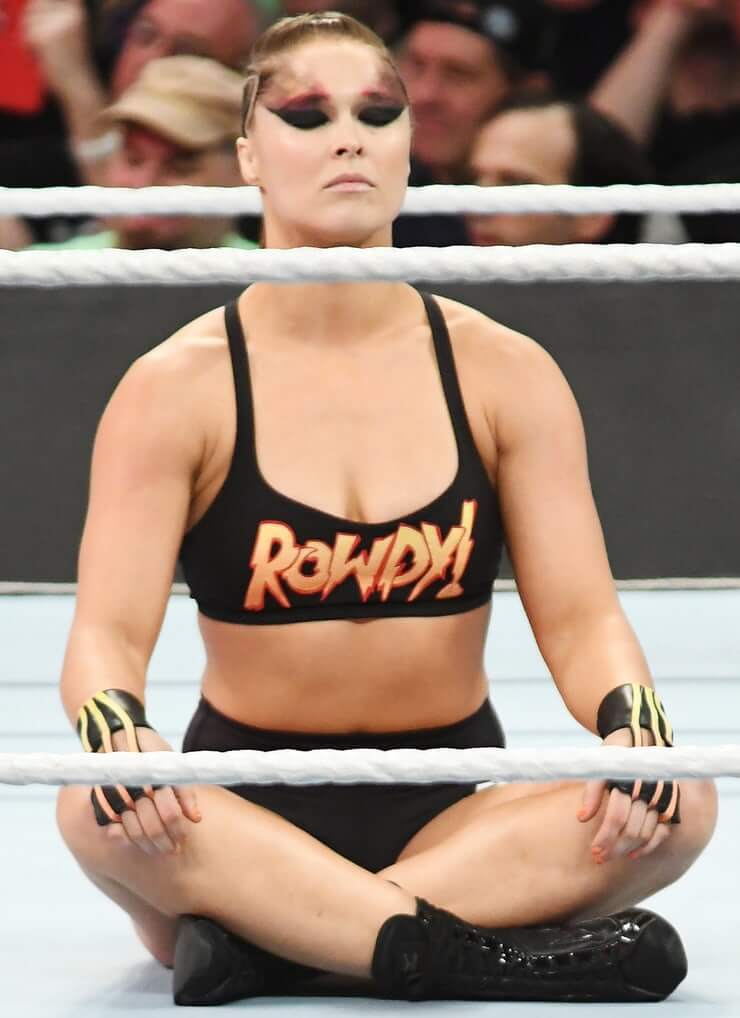 51 Sexy Ronda Rousey Boobs Pictures Will Leave You Panting For Her 39