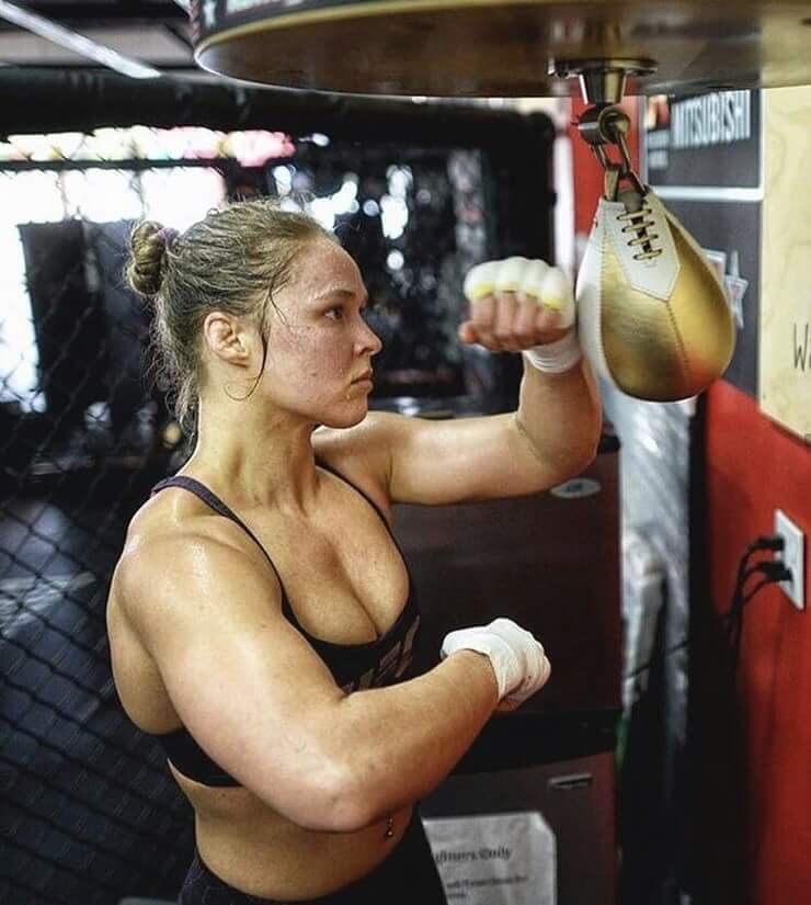 51 Sexy Ronda Rousey Boobs Pictures Will Leave You Panting For Her 38