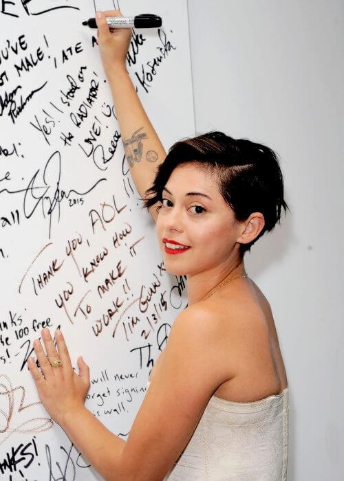 Rosa Salazar awesome pics dress