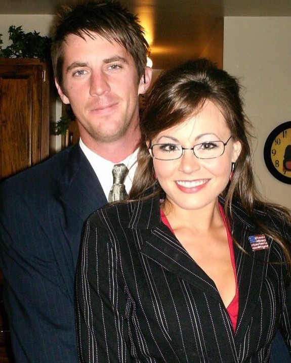 Sarah Palin with Bodyguard