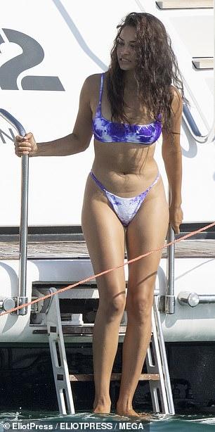 Shanina Shaik Flaunts Her Figure In St Tropez 6