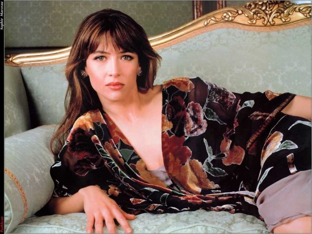 45 Sexy and Hot Sophie Marceau Pictures – Bikini, Ass, Boobs 263