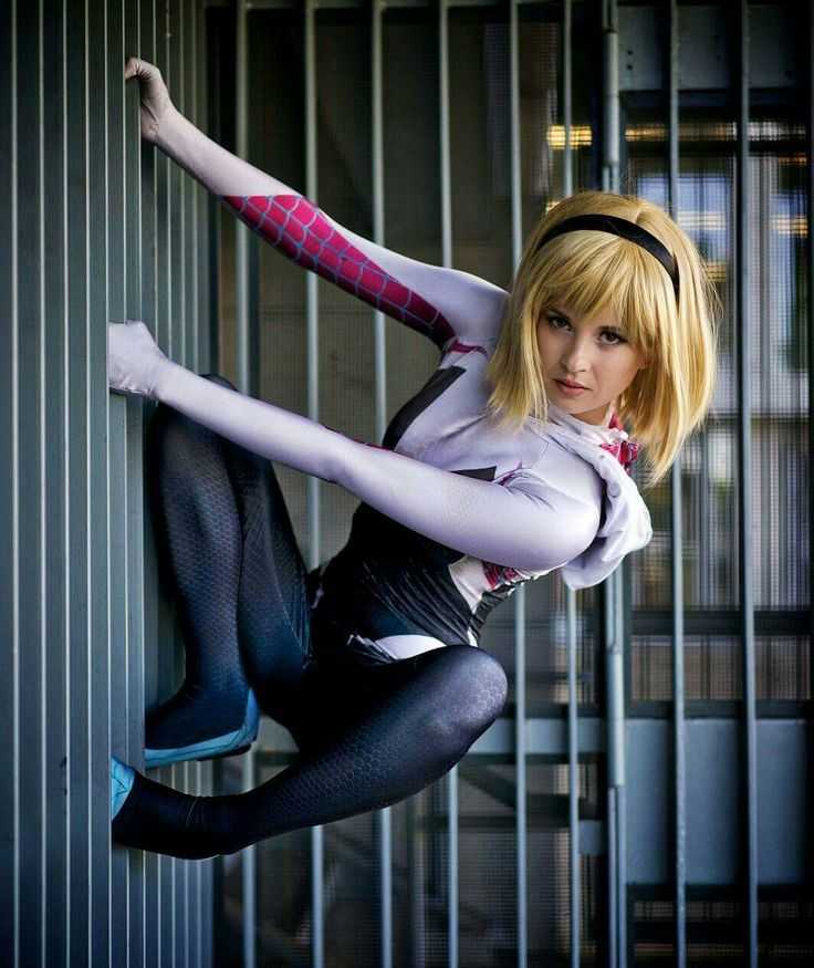 61 Hot Pictures Of Spider Gwen Are So Damn Sexy That We Don’t Deserve Her 296