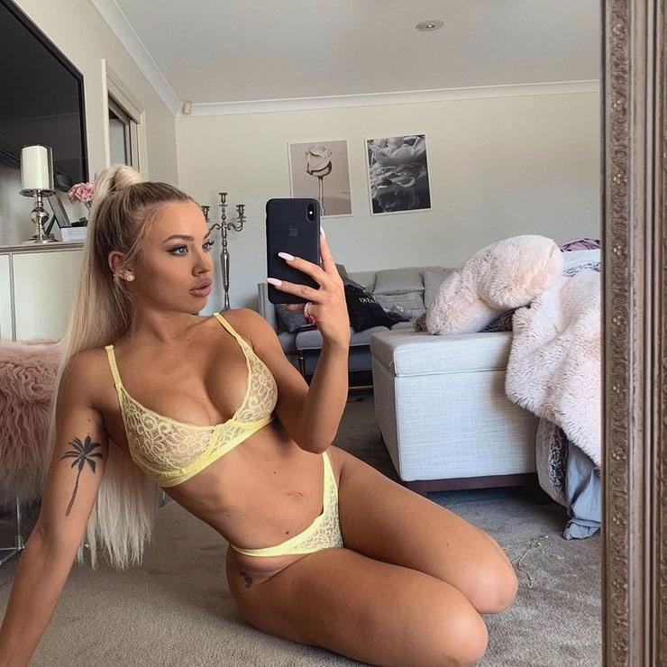 51 Hottest Tammy Hembrow Big Butt Pictures Are Sure To Leave You Baffled 63