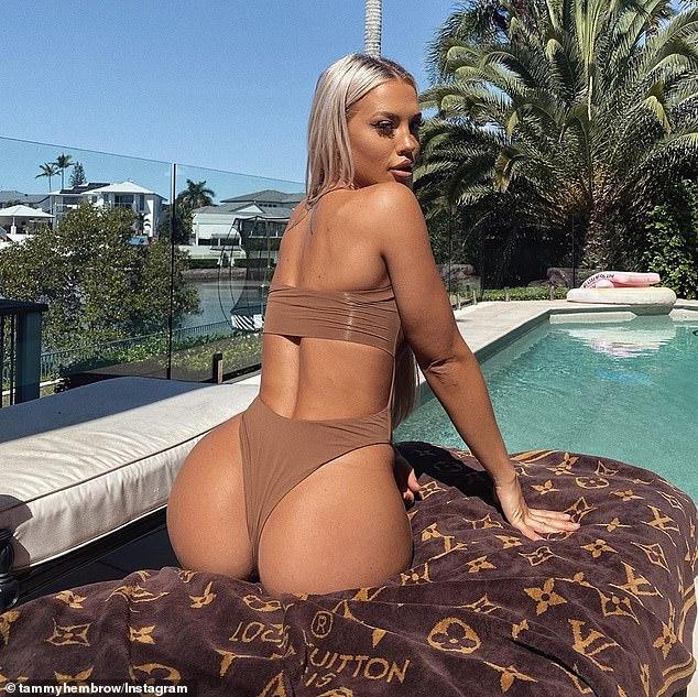 Tammy Hembrow sexy ass pictures