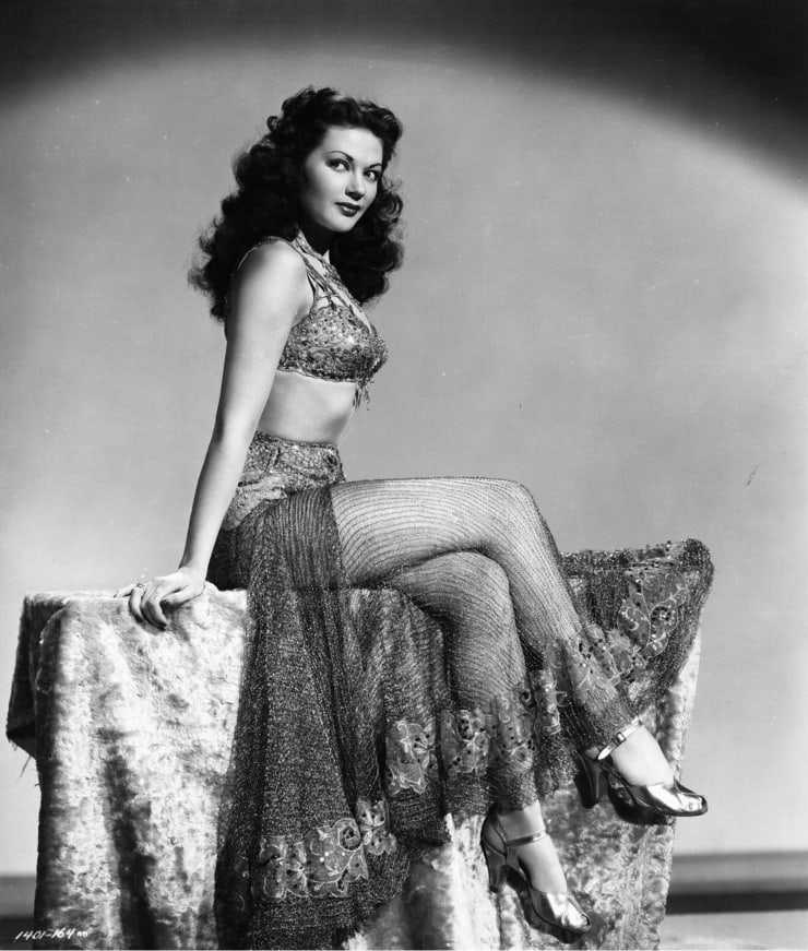 51 Sexy Yvonne De Carlo Boobs Pictures Which Will Get All Of You Perspiring 31