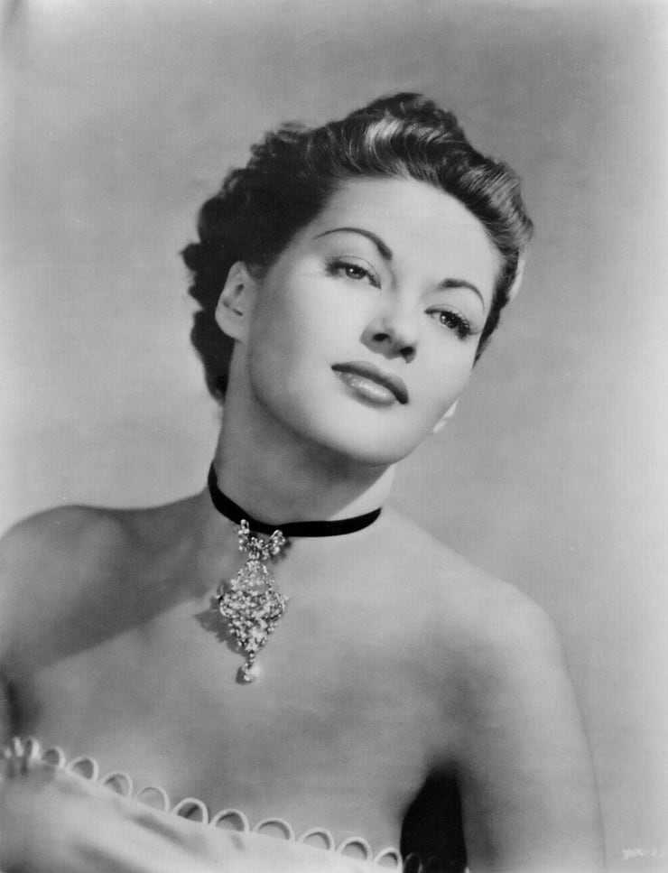 51 Sexy Yvonne De Carlo Boobs Pictures Which Will Get All Of You Perspiring 24