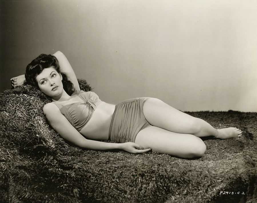 51 Sexy Yvonne De Carlo Boobs Pictures Which Will Get All Of You Perspiring 58