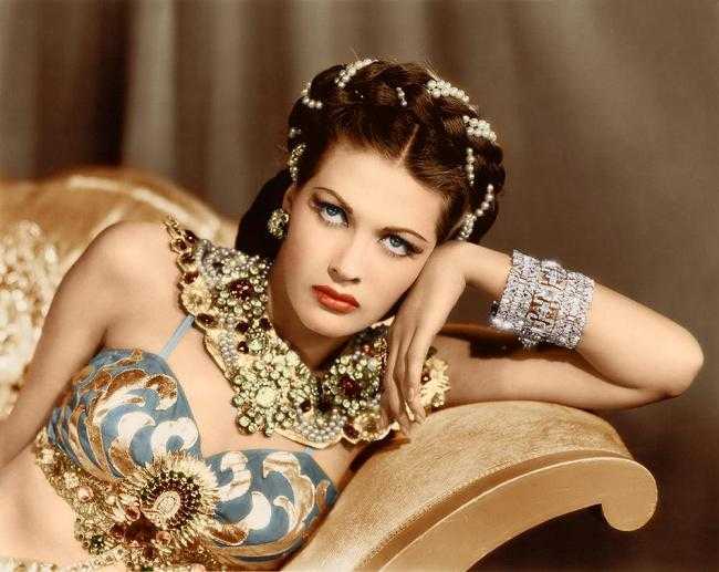 51 Sexy Yvonne De Carlo Boobs Pictures Which Will Get All Of You Perspiring 62