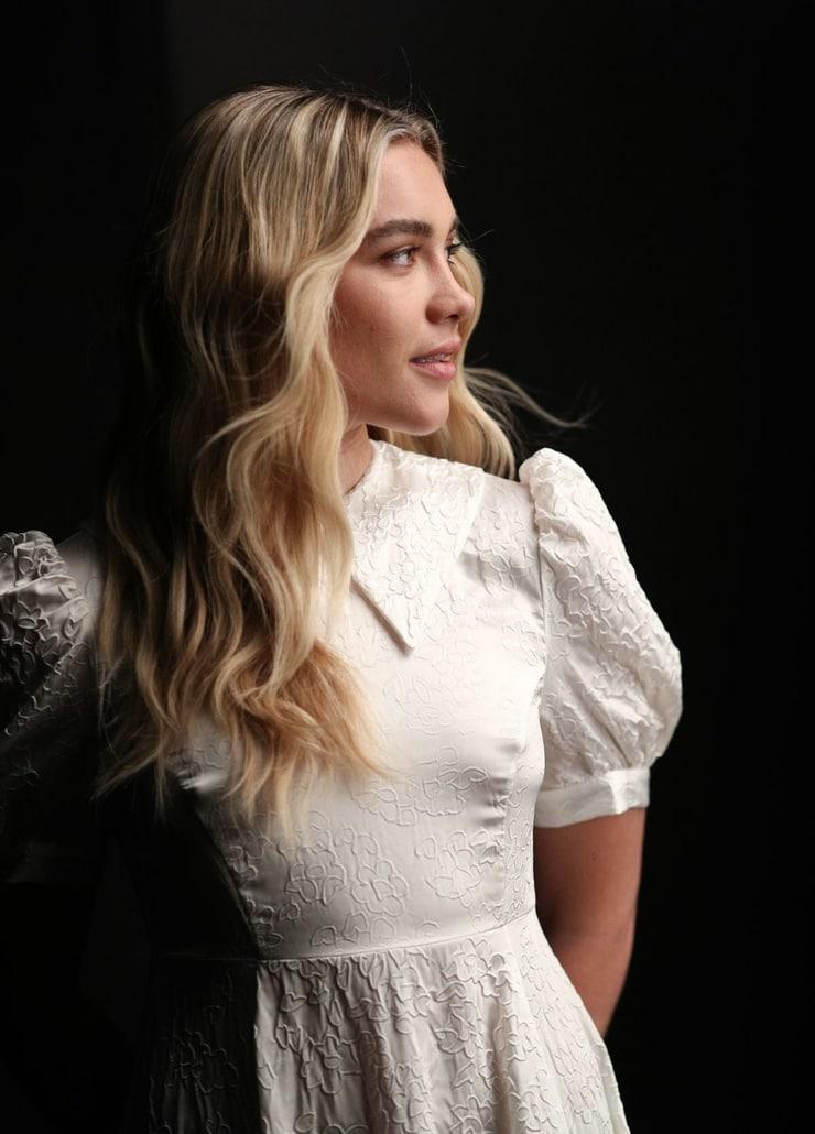 60+ Sexy Florence Pugh Boobs Pictures Will Make You Want Her 3