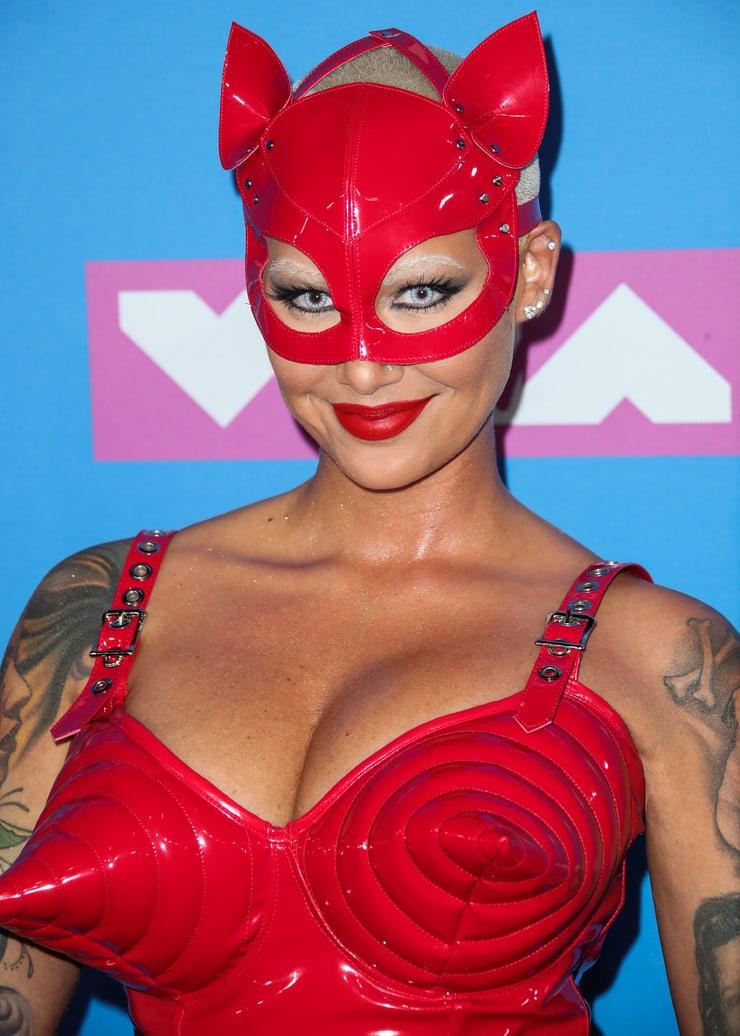 70+ Hottest Amber Rose Pictures That Will Drive You Nuts 16