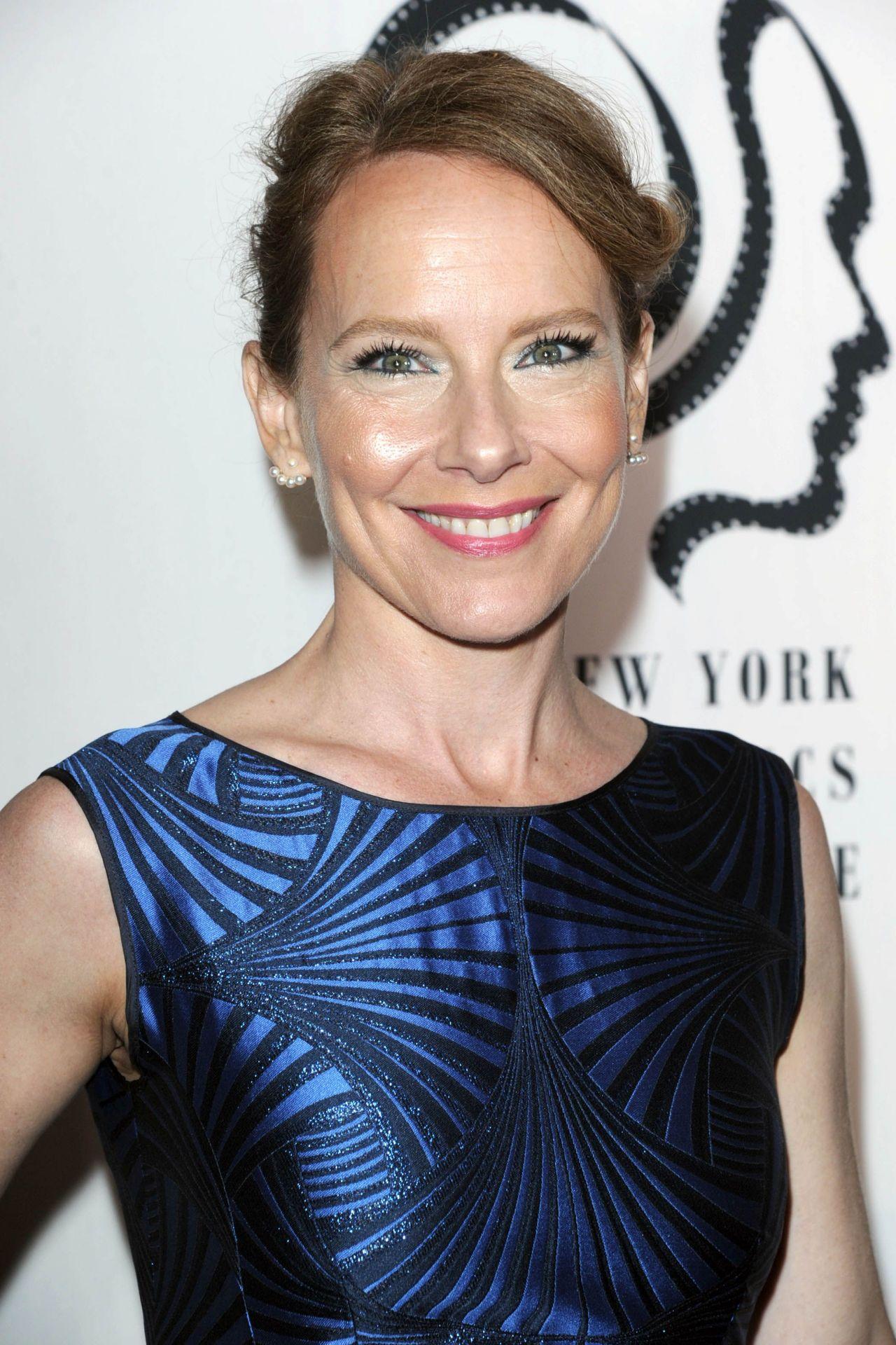 60+ Hot Pictures Of Amy Ryan Will Drive You Madly In Love For Her 9