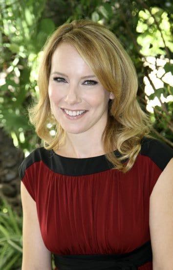 60+ Hot Pictures Of Amy Ryan Will Drive You Madly In Love For Her 3