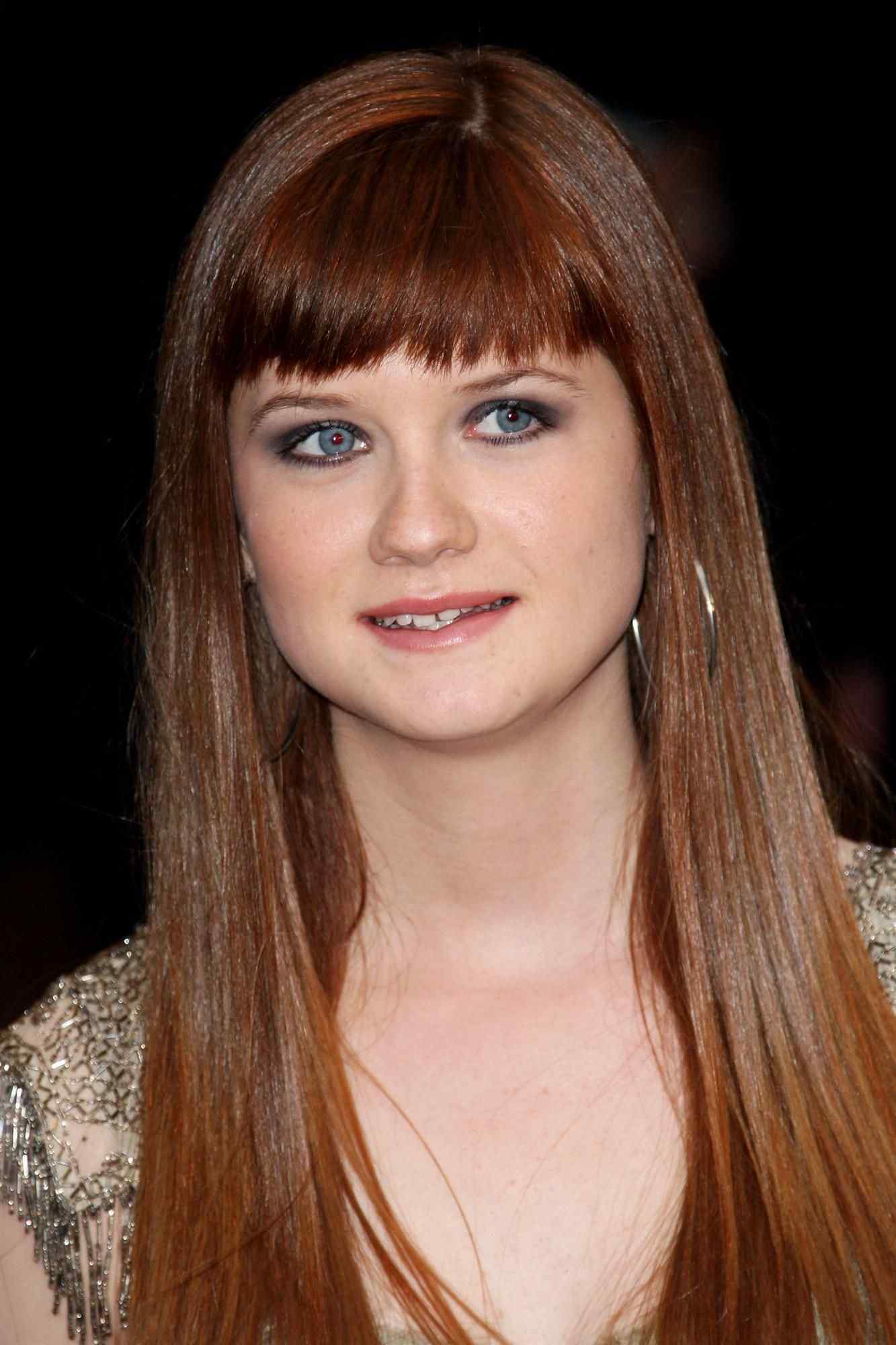 60+ Sexy Bonnie Wright Boobs Pictures Are Going To Make You Want Her Badly 7