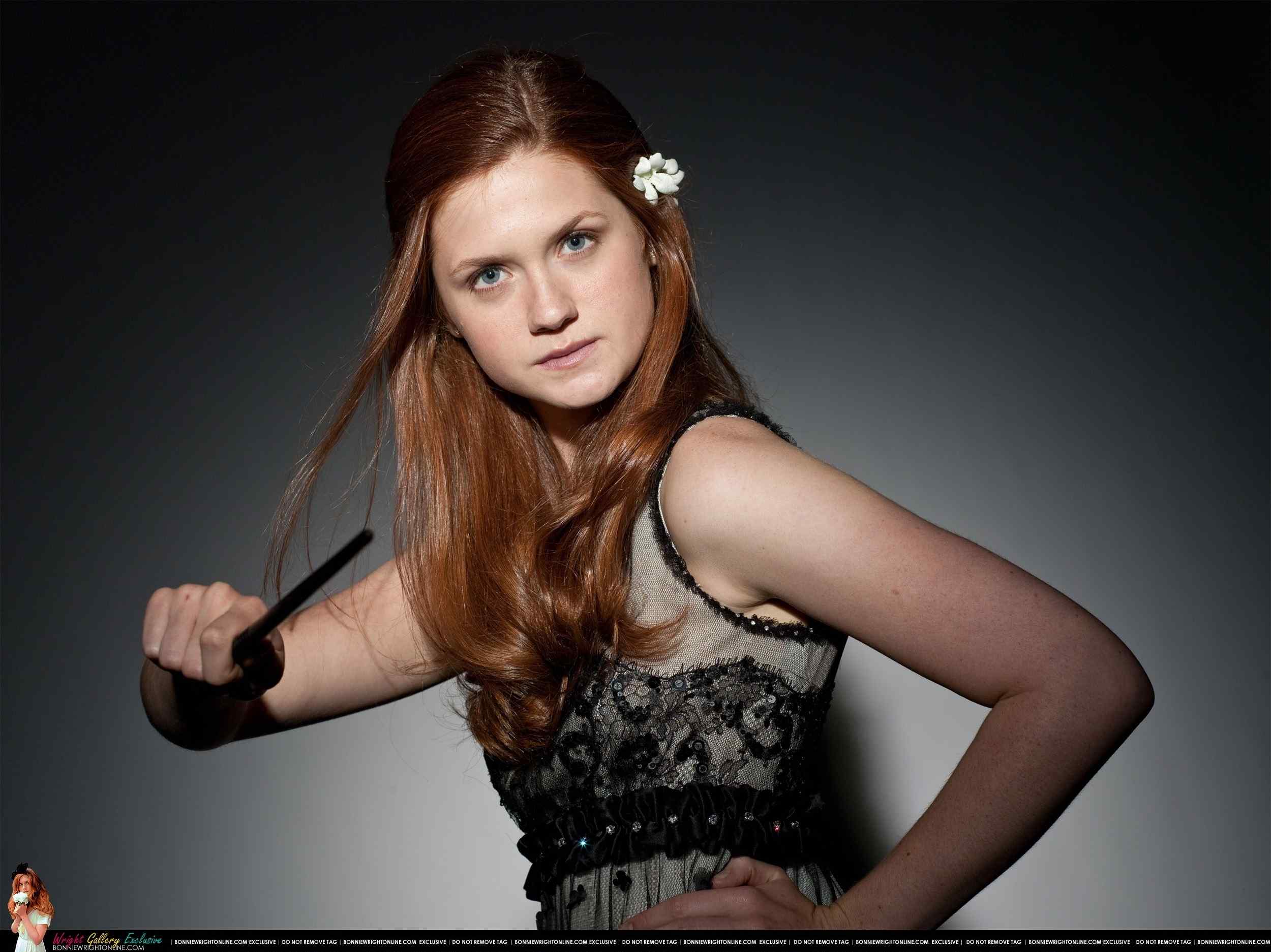 60+ Sexy Bonnie Wright Boobs Pictures Are Going To Make You Want Her Badly 33