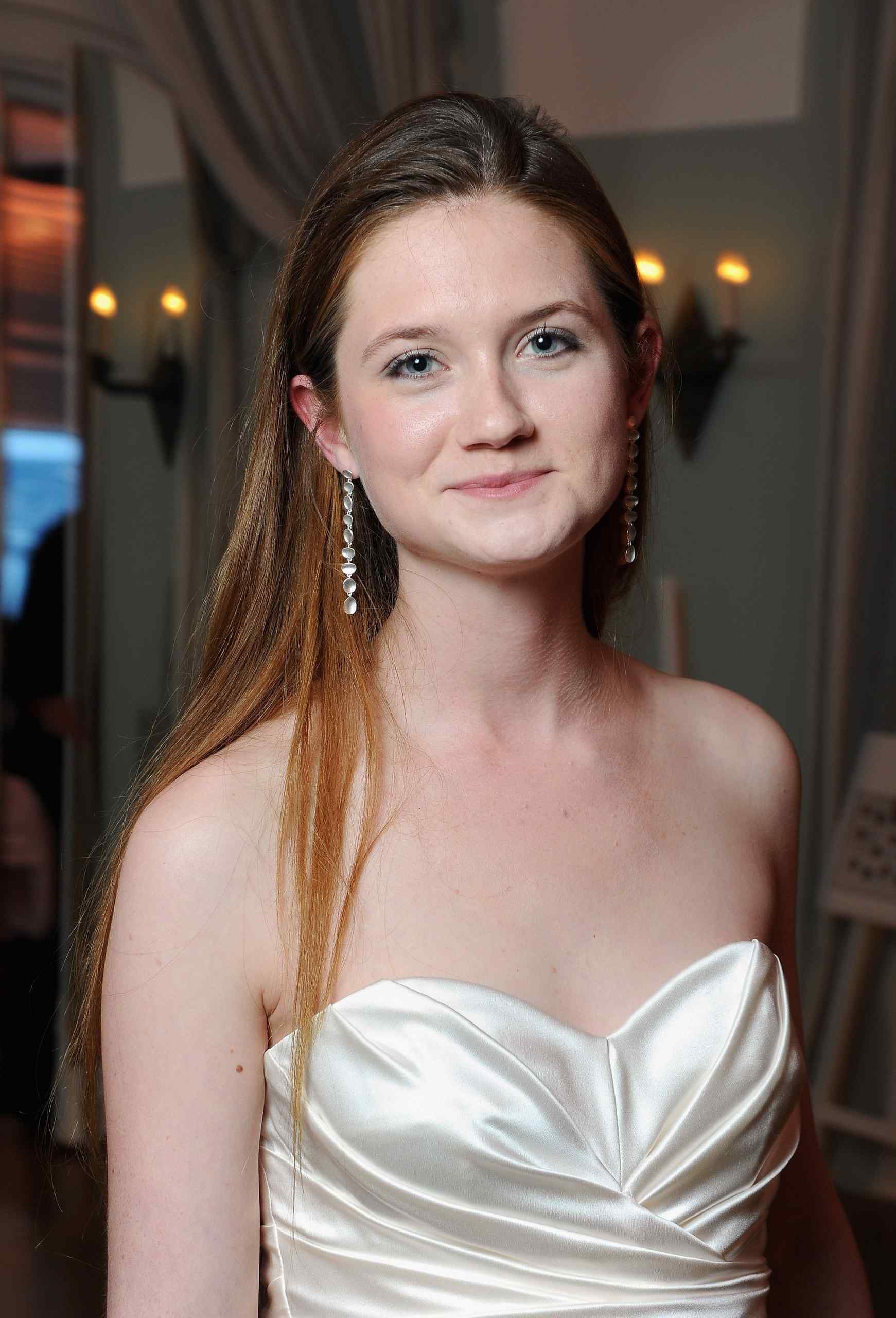 bonnie wright cleavage