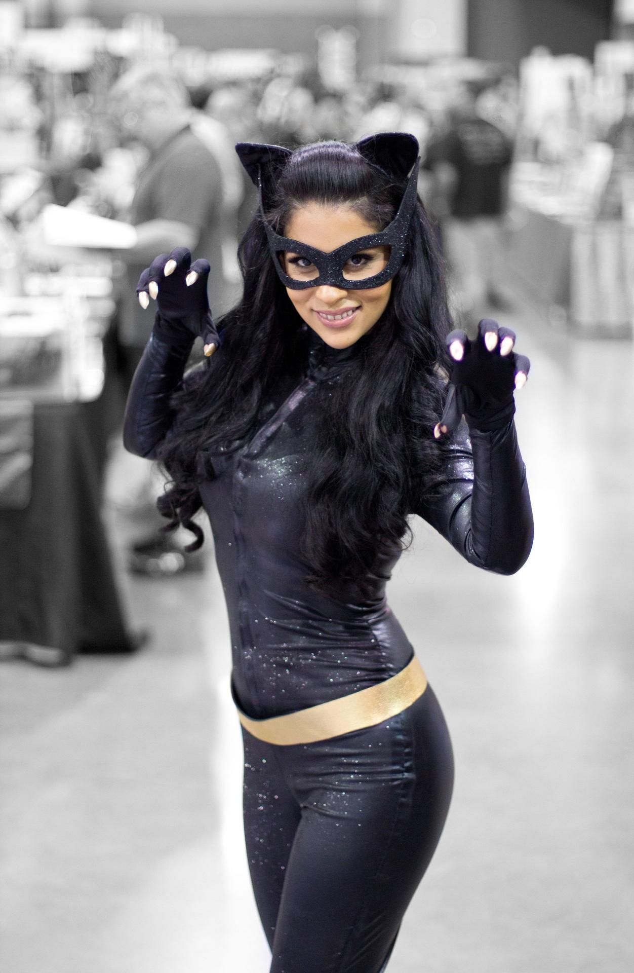 60+ Hot Pictures Of Catwoman From DC Comics 5