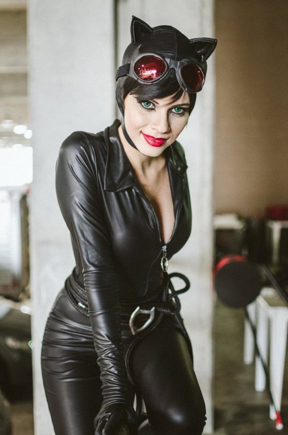 60+ Hot Pictures Of Catwoman From DC Comics 26