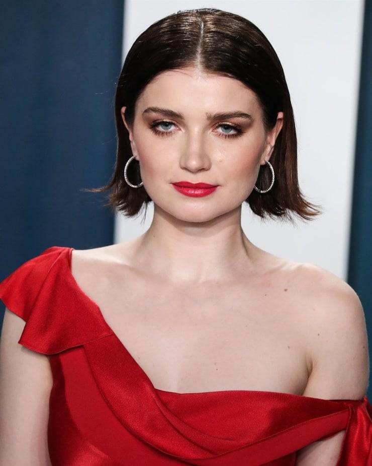60+ Hot Pictures Of Eve Hewson – Sizzling Robinhood Movie Actress 38